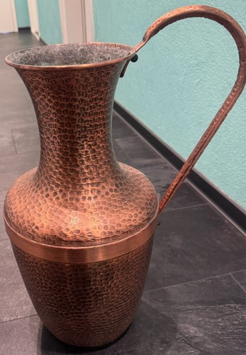 Vintage bodenvase aus kupfer - vintage,